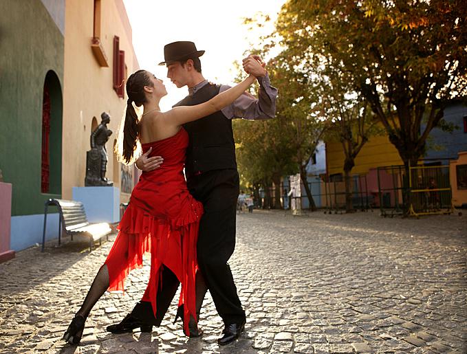 El Baile M S Famoso De Argentina El Tango